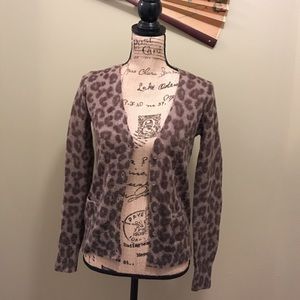 Banana Republic Leopard V-Neck Cardigan Sz Small